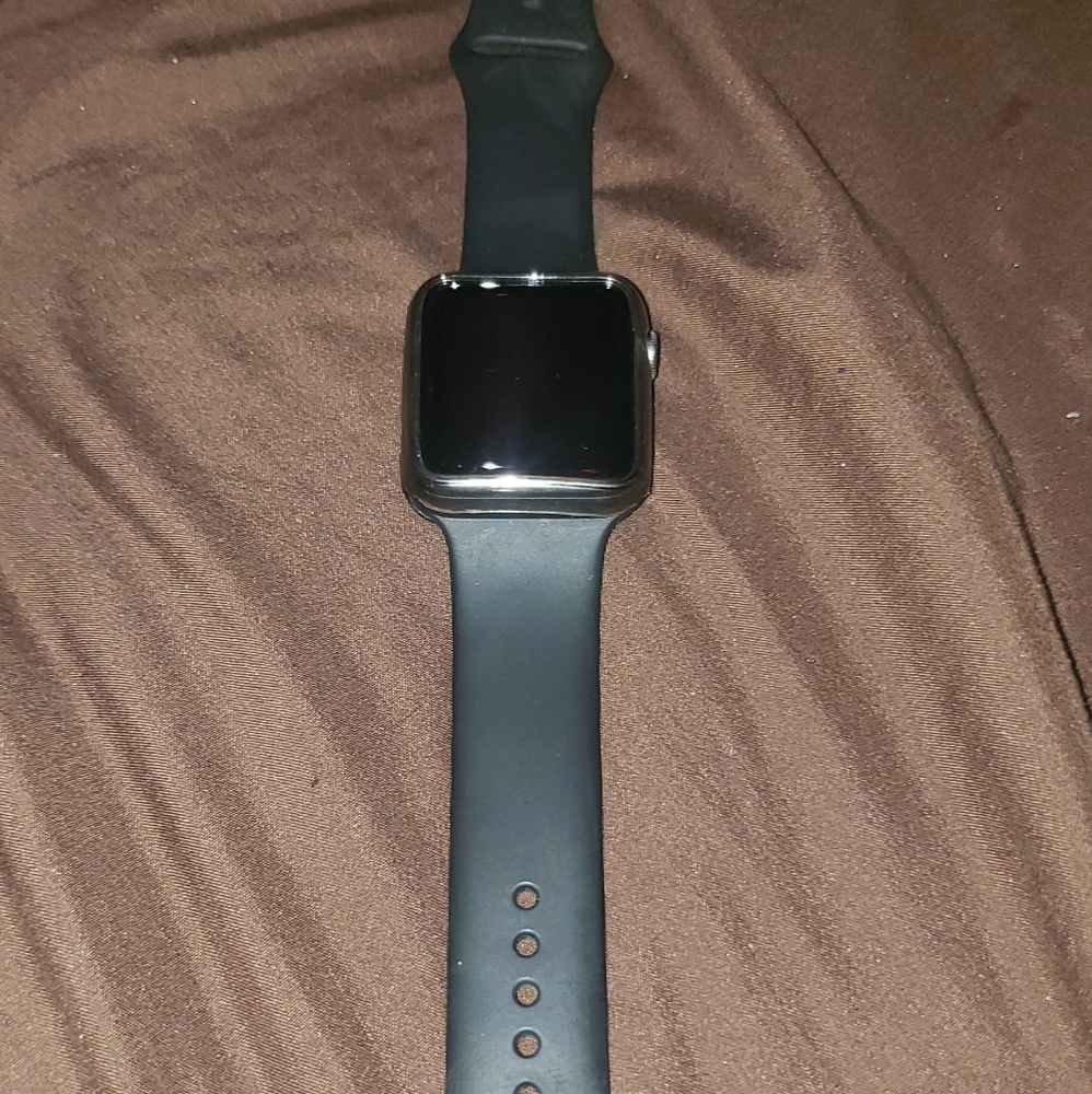 Apple 42mm series 3 watch